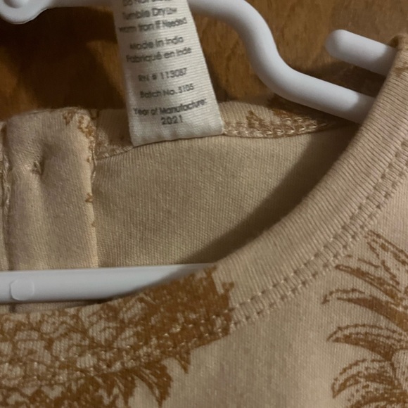 Kate Quinn Size 6 Year 2021 Pineapple Long Sleeve Tee Shirt Top - Picture 4 of 5